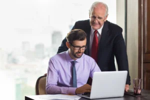 : Saiba como escolher o headhunter ideal para sua empresa e garantir a contratação de líderes que impulsionarão o crescimento e a inovação do seu negócio.